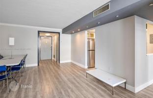 1-bedroom apartments in condo 98 m² in Hallandale Beach for $330,000