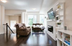 Terraced house – Etobicoke, Toronto, Ontario,  Canada for C$1,587,000