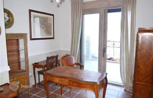 8-bedroom villa 480 m² in Tivat city. Price on request