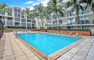 1-bedroom apartments in condo 68 m² in Miami for $440,000