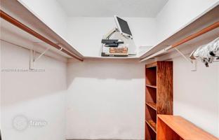 2-bedroom apartments in condo 181 m² in Miami for $327,000