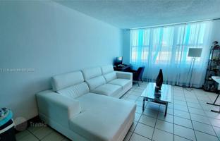 2-bedroom apartments in condo 113 m² in Miami for $275,000
