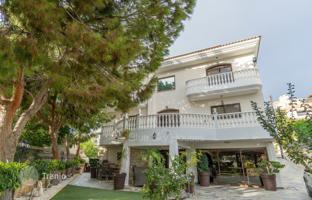 6-bedroom cottage in Limassol for 1,800,000 €