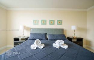 3-bedroom apartments in condo 140 m² in Collins Avenue for $660,000