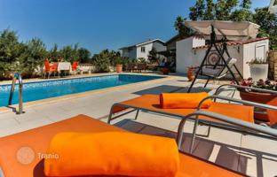 7-room house 325 m² in Medulin for 1,200,000 €