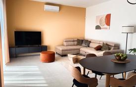 House A newly built, modern two-story house with a swimming pool near the sea, Pomer! for 1,110,000 €