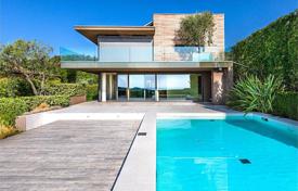 Spacious villa with a garden, a pool, a terrace and a lake view, Soiano del Lago, Italy for 2,300,000 €