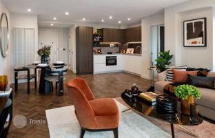 Two-bedroom apartment in a new residence with a swimming pool and a fitness center, Tower Hamlets, London, UK for £647,000