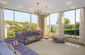 Fantastic villa with unique design and sea views in the prestigious Montgoda urbanization for 1,300,000 €