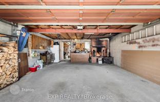 13-bedroom townhouse in Brock Avenue for C$1,802,000