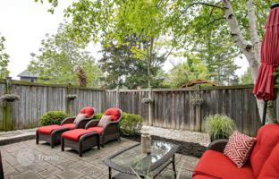 8-bedroom townhouse in Etobicoke for C$1,836,000