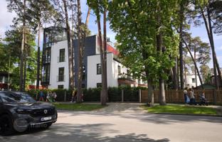 1-bedroom apartment 69 m² in Dzintaru prospekts for 200,000 €