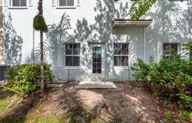 Townhome – Pompano Beach, Florida, USA for $460,000