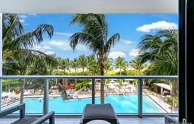 Fully equipped studio apartment on the first line from the ocean in Miami Beach, Florida, USA for $968,000