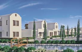 Villa complex in the village of Pervolia for 2,350,000 €
