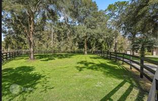3-bedroom house 125 m² in West End for $2,125,000