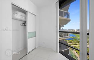 2-bedroom apartments in condo 136 m² in Aventura for $699,000