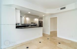 4-bedroom apartments in condo 316 m² in Point Place for $1,449,000