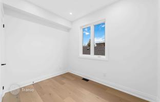 4-bedroom house in Old Toronto for C$2,398,000