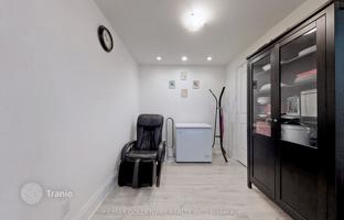 5-bedroom apartment in North York for C$863,000