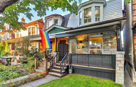 Terraced house – Saint Clarens Avenue, Old Toronto, Toronto,  Ontario,   Canada for C$1,656,000