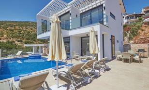 4-bedroom villa in Kalkan for 194,000 TRY per week