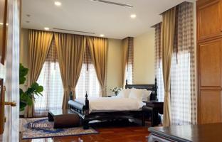2-bedroom villa 250 m² in Pattaya for $730,000
