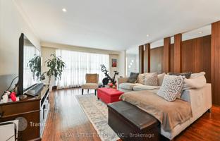 12-bedroom house in North York for C$2,531,000