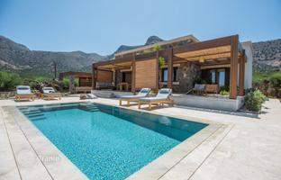9-bedroom villa 432 m² in Elounda for 2,750,000 €