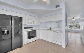 2-bedrooms townhome 122 m² in Coral Springs, USA for $375,000
