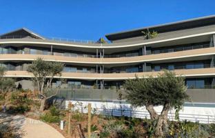 New three-bedroom apartment with a garage in Fabron, Nice, Cote d'Azur, France for 1,050,000 €