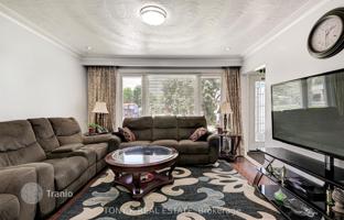12-bedroom house in Scarborough for C$1,295,000