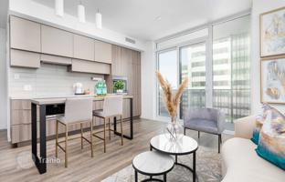 2-bedroom apartment in Eglinton Avenue East for C$954,000