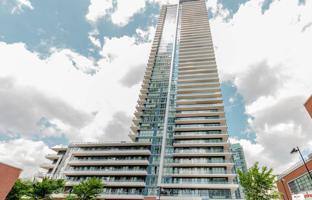 6-bedroom apartment in Etobicoke for C$1,136,000