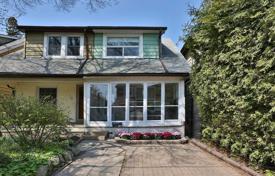 Terraced house – East York, Toronto, Ontario,  Canada for C$1,007,000
