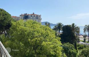 Three-bedroom apartment with sea views on the Promenade des Anglais, Nice, Côte d'Azur, France for 945,000 €