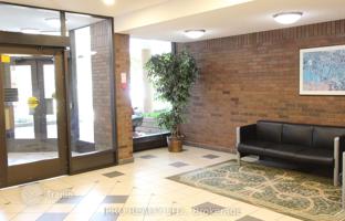 6-bedroom apartment in North York for C$759,000