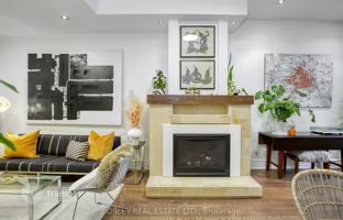 7-bedroom townhouse in Old Toronto for C$1,573,000