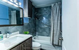 6-bedroom apartment in Scarborough for C$844,000