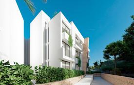 Ground floor apartment with private garden in La Manga Club for 391,000 €