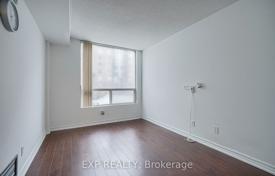 Apartment – Yonge Street, Toronto, Ontario,  Canada for C$1,024,000