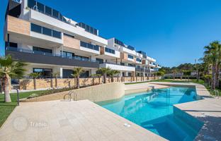2-bedroom apartment 75 m² in Torrevieja for 285,000 €