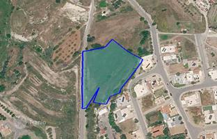 Land plot 7,024 m² in Paphos for 1,000,000 €