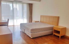 3-bedroom apartments in condo in Khlong Toei for $4,000 per week