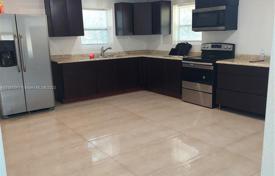Townhome – West Palm Beach, Florida, USA for $323,000