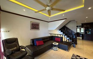 3-bedroom townhouse 180 m² in Patong for $283,000