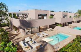 Two-storey new villa with a swimming pool and a garage in Murcia, Spain for 1,290,000 €