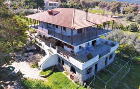 Three-level villa with a large garden near the sea in Loutraki, Peloponnese, Greece for 320,000 €