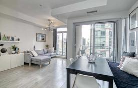 Apartment – Richmond Street West, Old Toronto, Toronto,  Ontario,   Canada for C$741,000