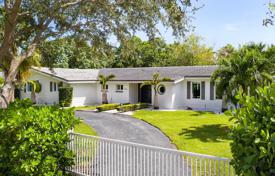 Cozy villa with a garden, a backyard, a pool and a relaxation area, Miami, USA for $840,000